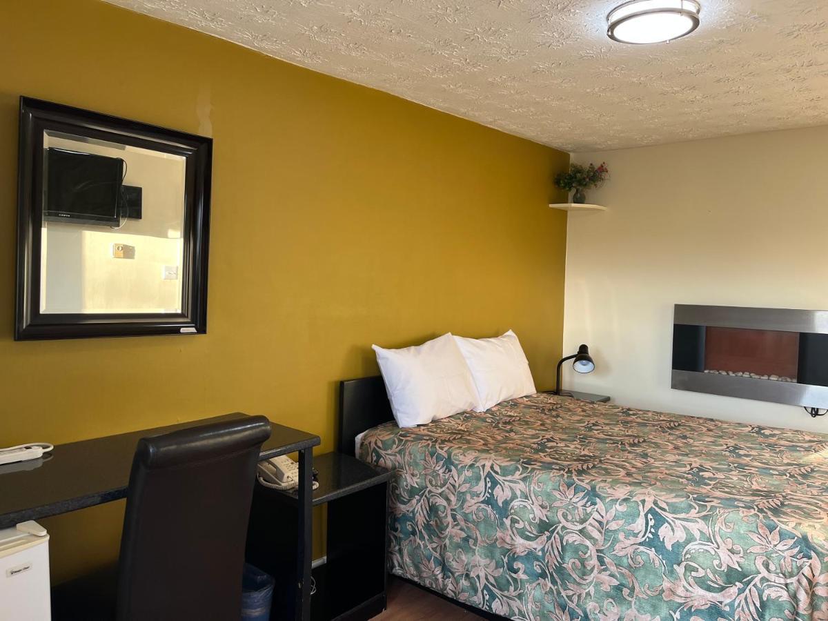 Old Mill Motel Blind River Екстериор снимка