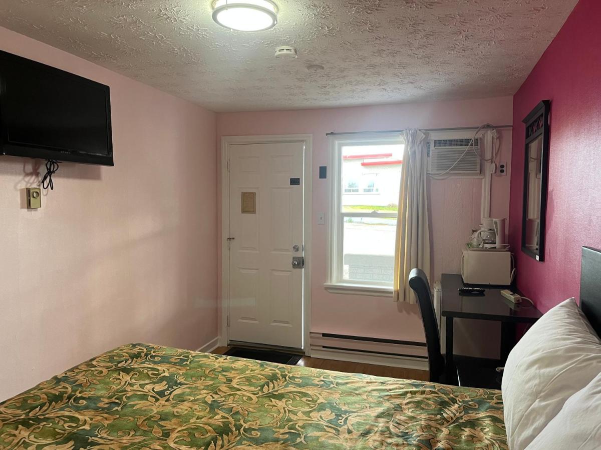 Old Mill Motel Blind River Екстериор снимка