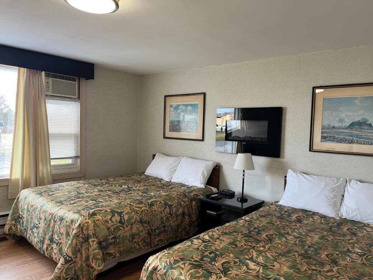 Old Mill Motel Blind River Екстериор снимка