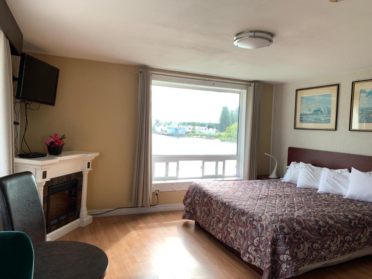 Old Mill Motel Blind River Екстериор снимка