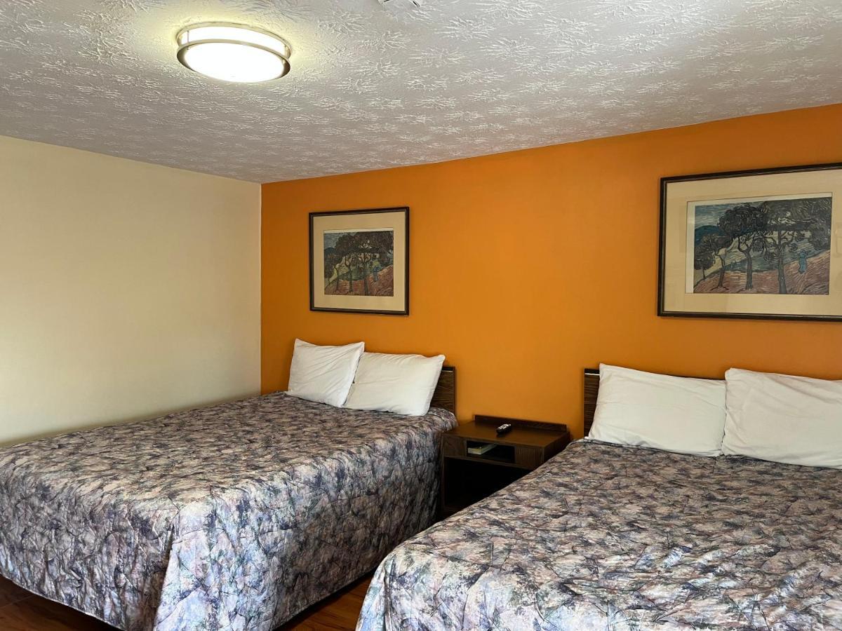Old Mill Motel Blind River Екстериор снимка