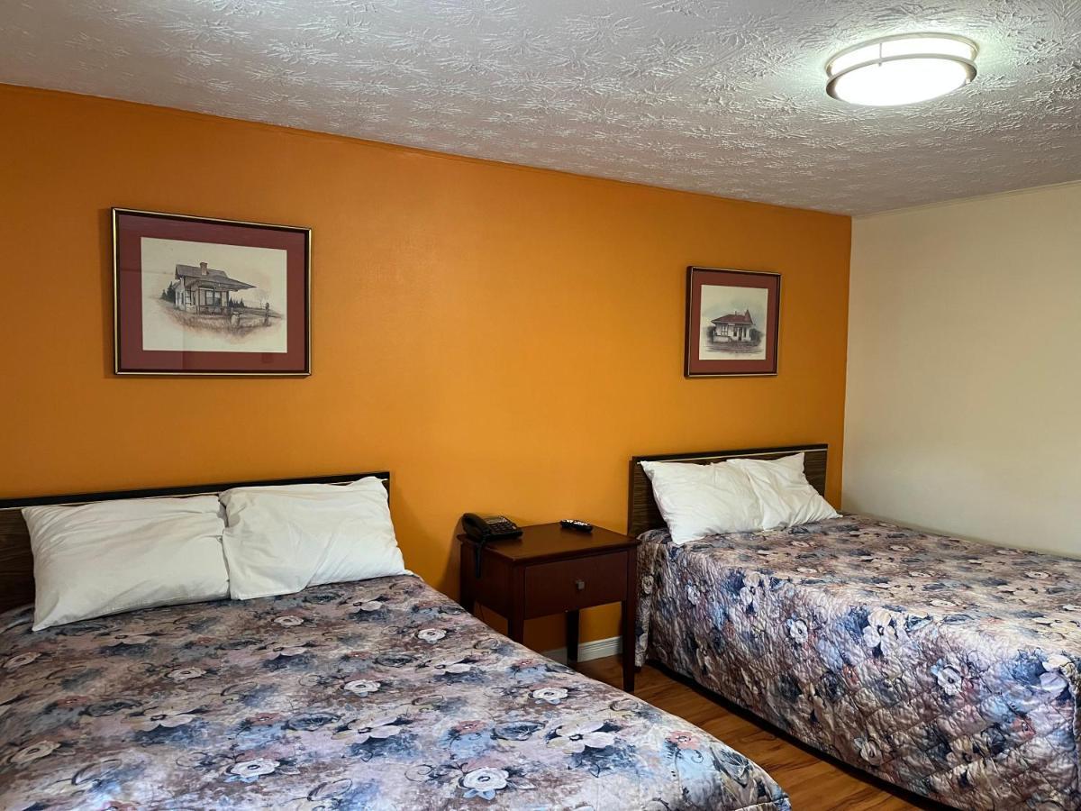 Old Mill Motel Blind River Екстериор снимка